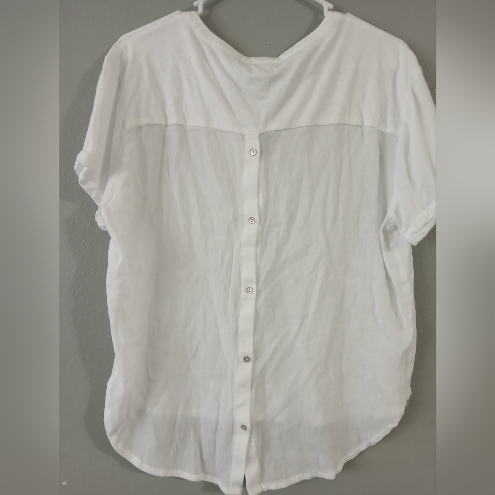 Lucky Brand White V-Neck‎ Women's Top - Picture 5 of 9